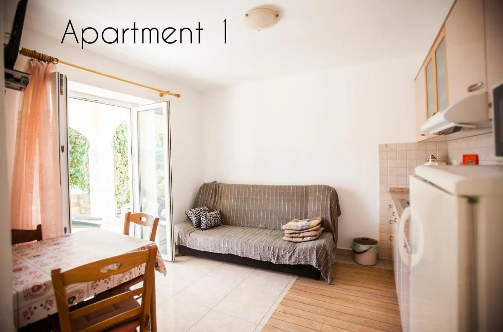 Apartment In Lopar With Sea View, Terrace, Wireless, Washing Machine 크로아티아